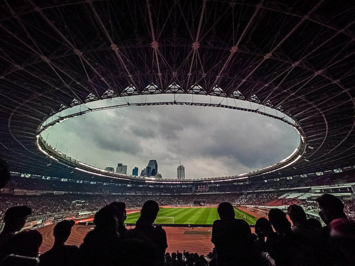 Beberapa hal yang harus lo tau sebelum nonton "World Cup Qualifiers Round 3" Indonesia vs Bahrain. 25 Maret 2025 nanti.

Buat lo yg pertama kali nonton timnas, ini akan ngebantu lo. 

Thread ini adalah update dari sebelumnya

Sebuah utas.

#WorldCupQualifiers
#IndonesiavsBahrain