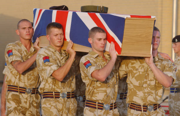 LovelyGeezer65's tweet image. As Blair before him Starmer is taking us down the same path. Iraq finished Blair and is still derided to this day. To those who are pushing for “boots on the ground” in Ukraine I want you to remember the pictures of soldiers returning to this country in coffins draped in the…