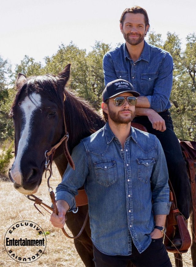 A different Pre-Wedding Photoshoot went viral, Mallu Aunty Hot shoot Mallu Couples iiQ8