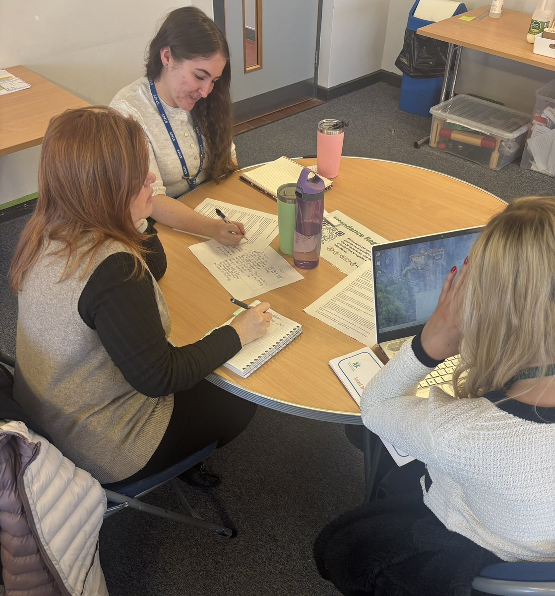 jenny langford (@brummydwnsouth) on Twitter photo A great start to the <a href="/_BSTP/">Beds Schools' Training Partnership</a> primary ITAP today all about modelling. Unpicking case studies to further our learning develop our understanding of the how and the ‘why,’ questions. What a great day 1! Looking forward to the rest of the week 😊
<a href="/CTGtraining/">Chiltern Training Group (CTG)</a> A great start to the <a href="/_BSTP/">Beds Schools' Training Partnership</a> primary ITAP today all about modelling. Unpicking case studies to further our learning develop our understanding of the how and the ‘why,’ questions. What a great day 1! Looking forward to the rest of the week 😊
<a href="/CTGtraining/">Chiltern Training Group (CTG)</a>