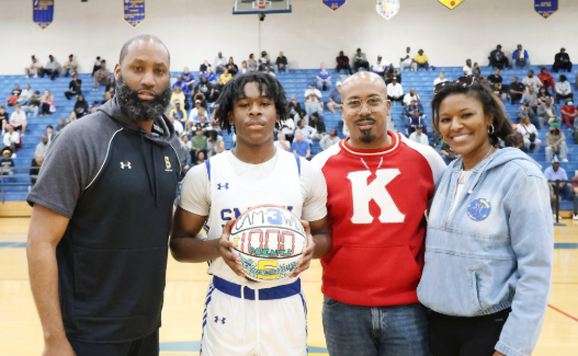 Congrats to Cam Walters who scored his 1,000th point in his #Smith Basketball career and was honored before the Regional Championship game VICTORY on Saturday.  Impressive!!  <a href="/OscarSmithBball/">Oscar Smith Basketball</a> #smithset