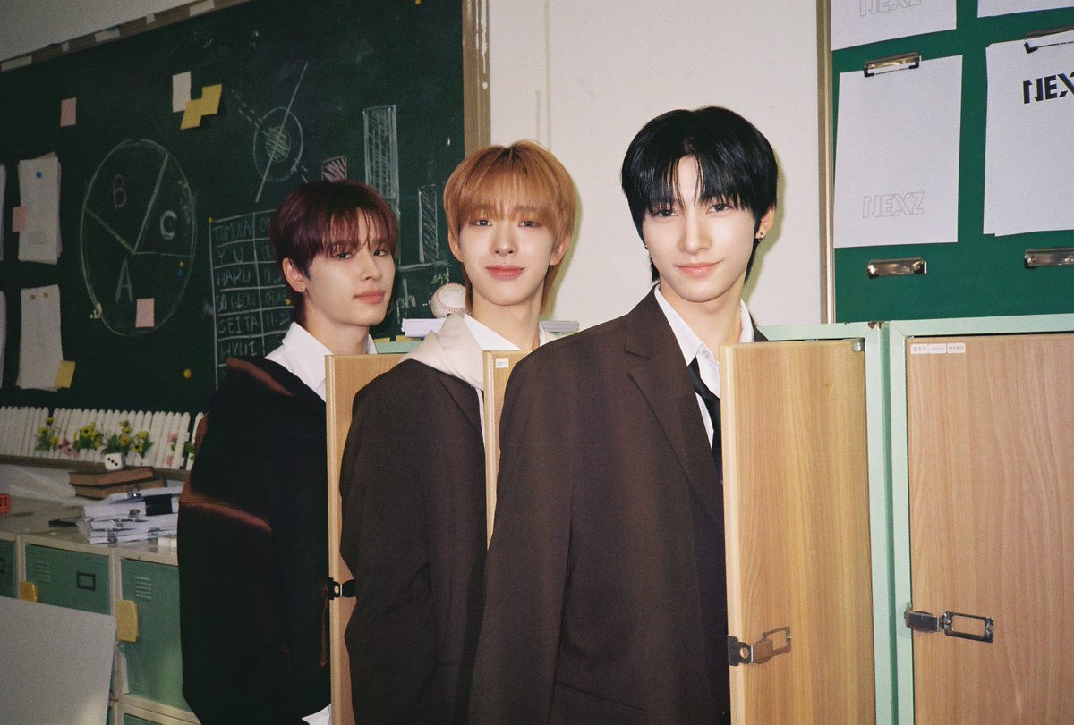 NEXZ_official's tweet image. LOVE YOU, NEX2Y 🤎

#NEXZ
#NEXZ_1st_FANMEETING 
#NEXZ_HIGH_SCHOOL