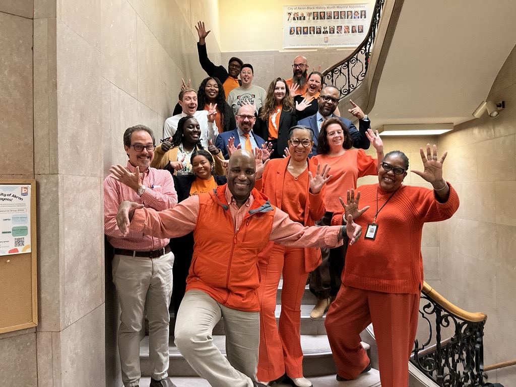 AkronOhioMayor's tweet photo. Akron joins the rest of Summit County to paint the town orange in support of @summitdd's #InclusionDay which kicks off Developmental Disabilities Awareness Month - a time to bring awareness & acceptance for people of all abilities! Learn more: https://t.co/J3KDJ3MULG 🧡 https://t.co/WHF3ROm7uR