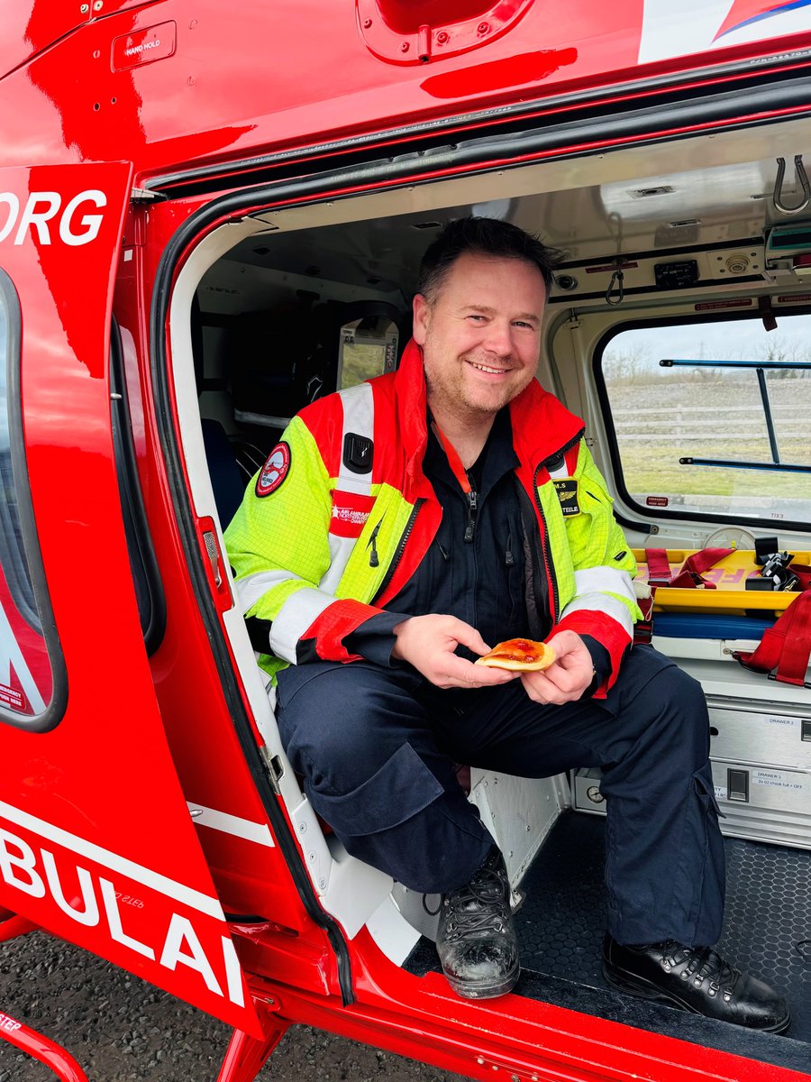 Happy #ShroveTuesday! The crew are ready for another day after enjoying some pancakes this morning 🥞🚁