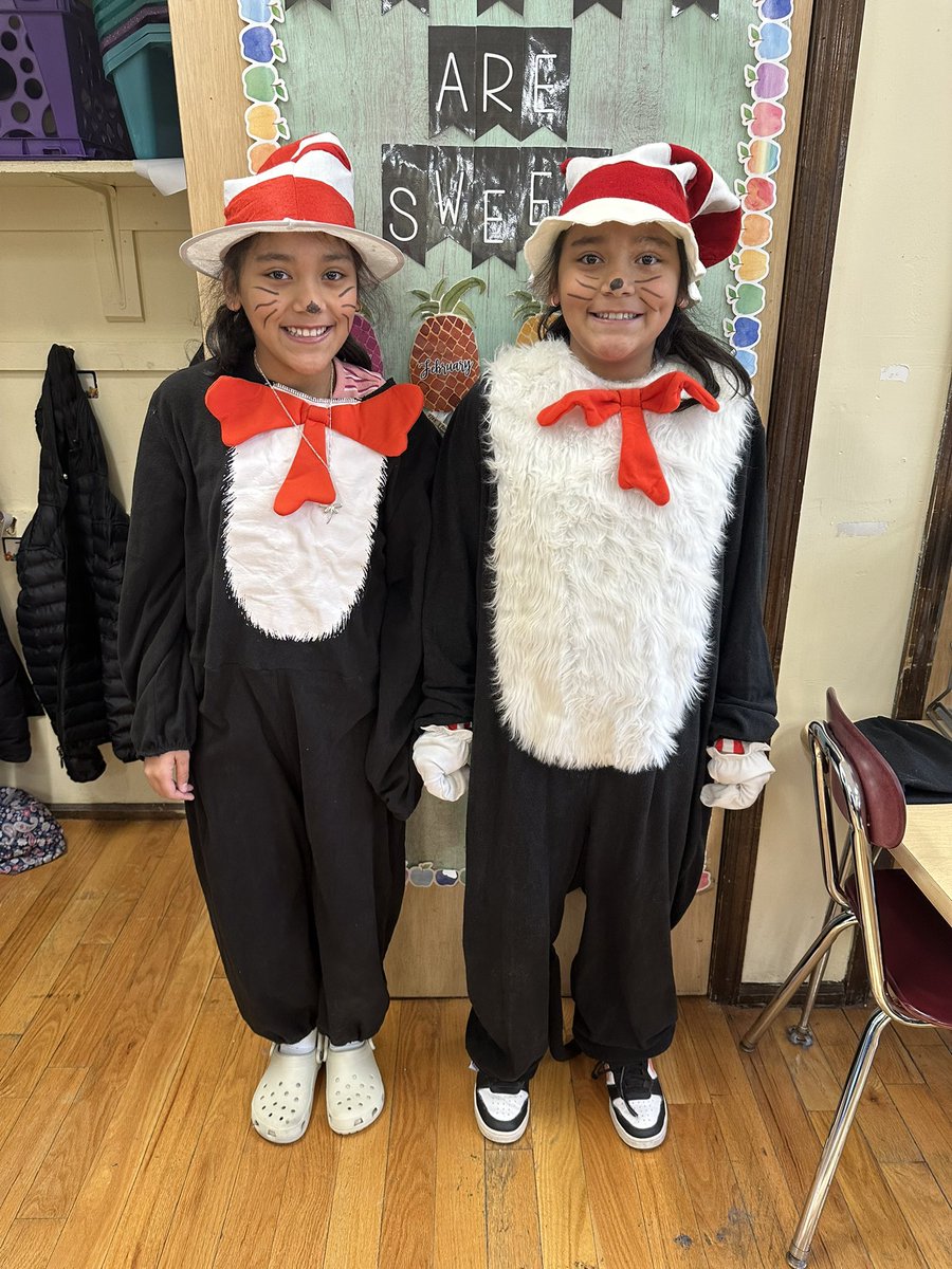 Daria Forte (@forte003_) on Twitter photo Proud of our Cat in the Hat twins for a job well done during Read Across America! Also, special thanks to Ms. Bolcar for reading to our class! #ReadAcrossAmericaWeek #ReadAcrossAmerica #WeeLoveToRead 📚 📖 📕 <a href="/WeehawkenTSD/">Weehawken Schools</a> Proud of our Cat in the Hat twins for a job well done during Read Across America! Also, special thanks to Ms. Bolcar for reading to our class! #ReadAcrossAmericaWeek #ReadAcrossAmerica #WeeLoveToRead 📚 📖 📕 <a href="/WeehawkenTSD/">Weehawken Schools</a>