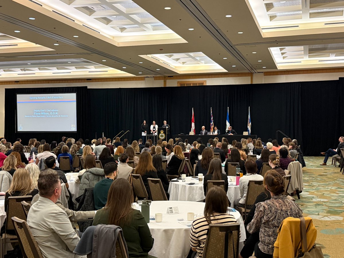 Axon Canada (@axon_canada) on Twitter photo Privilégiés de rejoindre 450+ participants à la conférence Women in Policing de <a href="/CACP_ACCP/">CACP / ACCP</a> <a href="/BCPoliceChiefs/">BC Association of Chiefs of Police</a> à Vancouver!
Un événement célébrant le leadership, la diversité & l'innovation en maintien de l'ordre. Fiers de soutenir les femmes qui façonnent la sécurité publique! Privilégiés de rejoindre 450+ participants à la conférence Women in Policing de <a href="/CACP_ACCP/">CACP / ACCP</a> <a href="/BCPoliceChiefs/">BC Association of Chiefs of Police</a> à Vancouver!
Un événement célébrant le leadership, la diversité & l'innovation en maintien de l'ordre. Fiers de soutenir les femmes qui façonnent la sécurité publique!