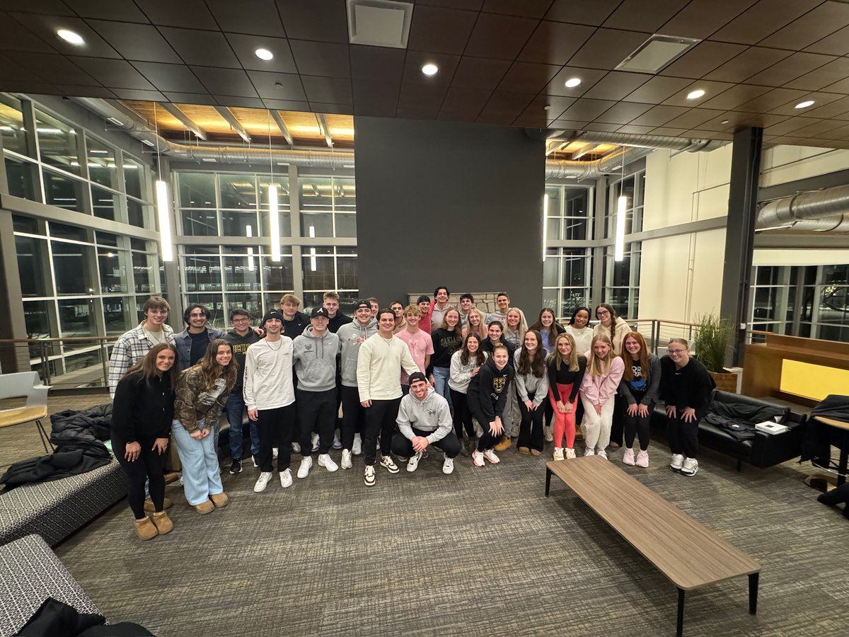 semichfca's tweet photo. BIG shoutout to the students at Oakland University repping Christ with FCA! ✝️🔥 Love seeing y’all stand bold in faith! 🫶🏻
#FCA #JesusOnCampus #BoldForChrist https://t.co/HUTin9VwKg