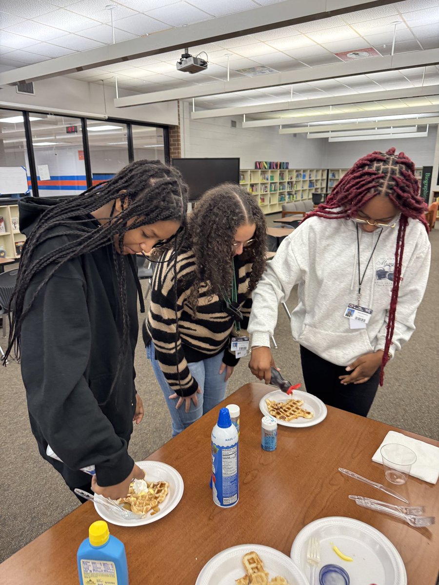AMS Library (@amstigerlibrary) on Twitter photo Lone Star shaped waffles for Lone Star List readers! <a href="/HumbleISD_AMS/">Atascocita Middle School</a> <a href="/HumbleISD_lib/">Humble ISD Libraries</a> Lone Star shaped waffles for Lone Star List readers! <a href="/HumbleISD_AMS/">Atascocita Middle School</a> <a href="/HumbleISD_lib/">Humble ISD Libraries</a>