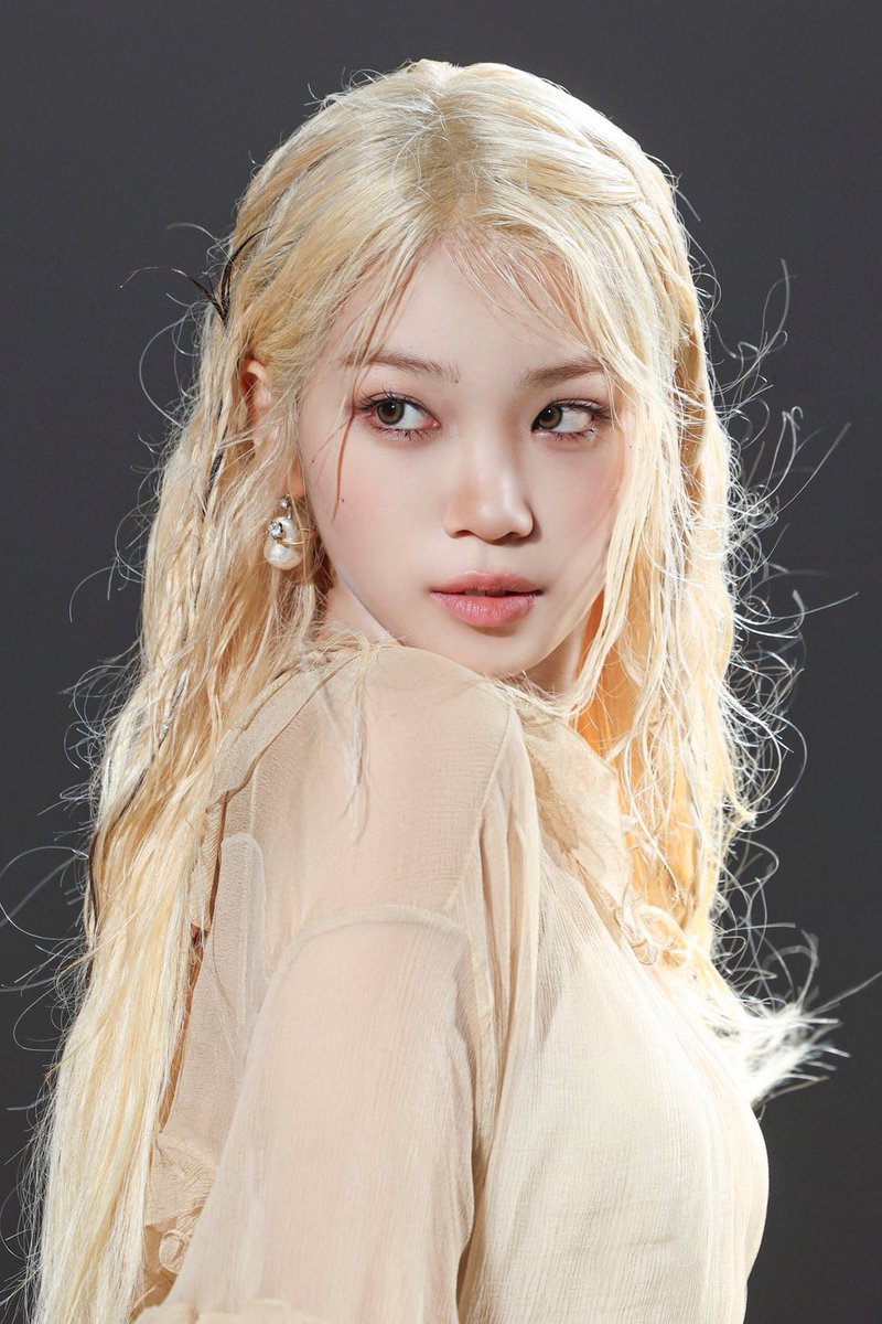 chaewinthinker's tweet image. angels have blonde hair ✨

#CHAEWON #WINTER