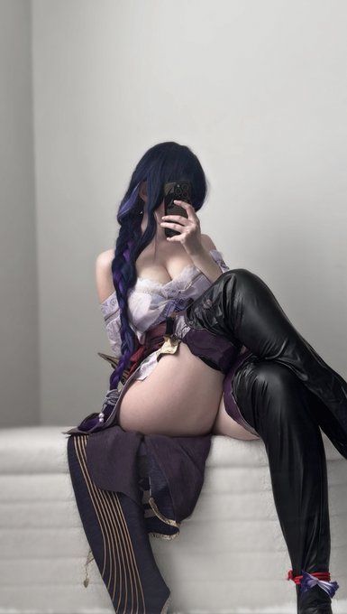 raiden shogun+ thighs https://t.co/iTUie8Sbna