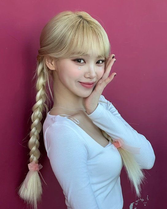 chaewinthinker's tweet image. 예쁜 인형 🩷

#CHAEWON #WINTER