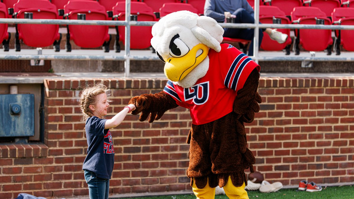 such a fun-filled day at Williams Stadium 😁