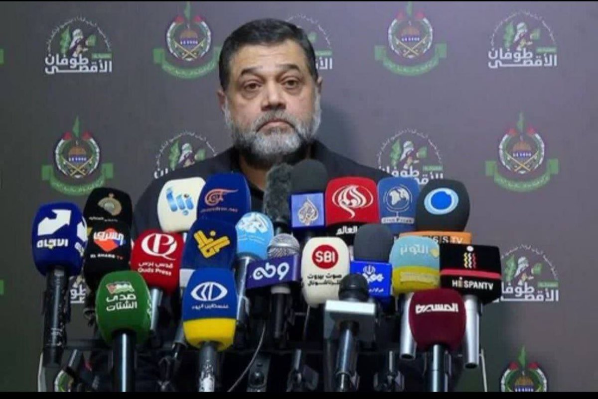 Osama hamdan;" İsrailli yetkilileri geri getirmenin tek yolu 2. Aşama müzakerelere girmektir dedi. 116 Filistinli ateşkes anlaşmasının ilk aşamasında İsrail silahlı ateşi sonucu olarak öldü..."