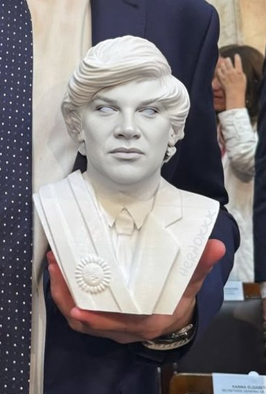 josemendez42218's tweet image. #GranHermano QUISIERON HACER UN ESTATUA DE MILEI Y SALIO EMMA VICH JJAJAJAJAJAJAJJAJJJJJJJJJJAJJAA