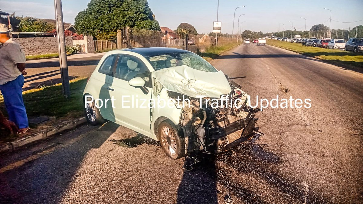 trafficupdatePE's tweet image. Cape Road &amp;amp; Boshoff Street-Bus &amp;amp; Vehicle involved @_ArriveAlive @FatalMoves @HeraldNMB @SAPoliceService @AlgoaFM @AlgoaFMNews @FmLuister @bayfmofficial @EP_Media24 @jacquesbrand @RAF_SA @JanineCLee @jour_maine @stanfromibf @EMER_G_MED @GardmedPE