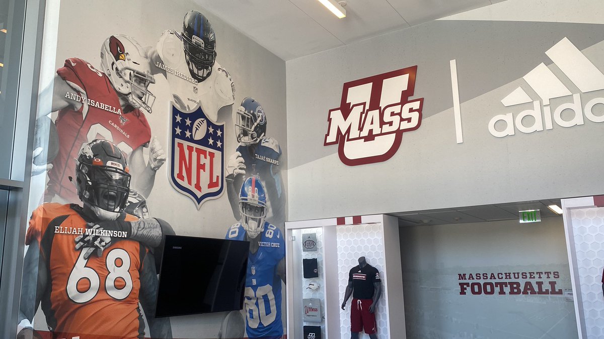 coach_celiscar's tweet photo. Who’s next? #BOS #UMASSFOOTBALL https://t.co/GXW5FGYqhI