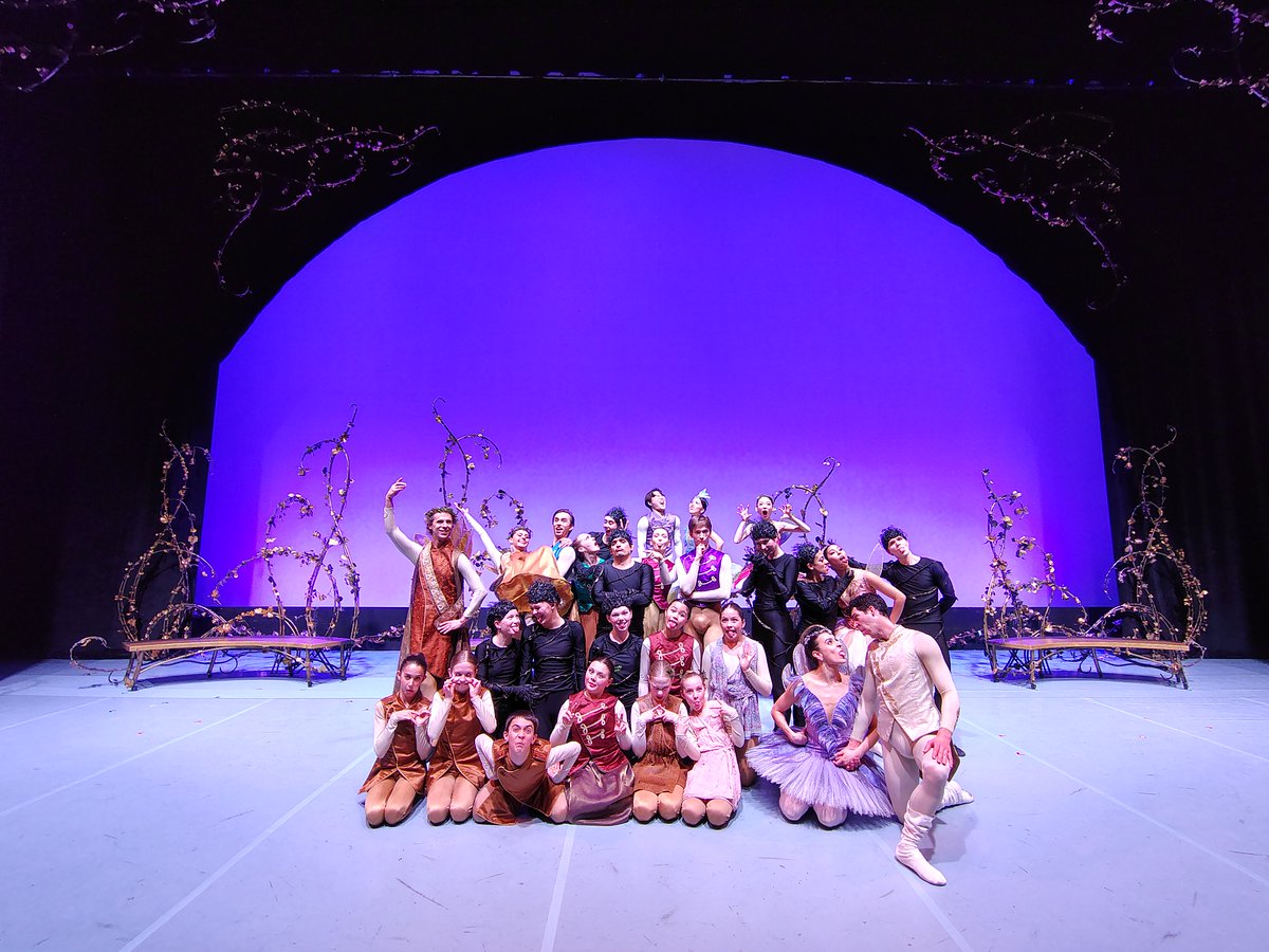 JorgenDance's tweet photo. Second to last #SleepingBeauty show in Western #Canada📍 @tcu_place!👑 See you tomorrow in La Ronge🎟️🔗https://t.co/cRxA4OY7GL
📸 #BalletJörgen company & Saskatoon #LocalParticipants #JörgenCommunityDance #Canadian #Ballet @OSACsask https://t.co/CPaqTxZpx9