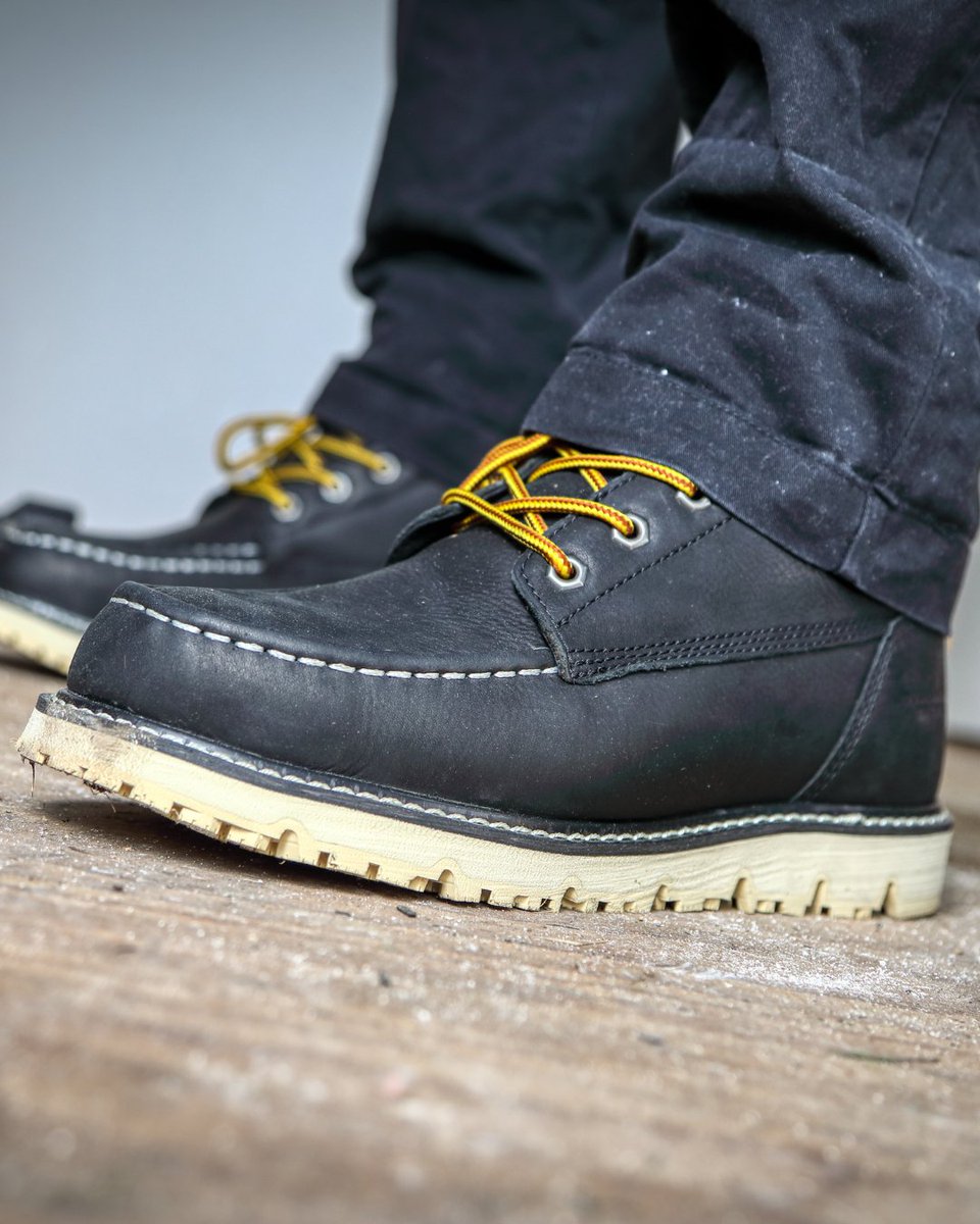 shoesforcrews's tweet image. The DEWALT 6” Flex Moc work boot. Built with genuine, water-resistant leather, a nano composite toe and the SFC outsole— it's one of the most comfortable, and best-looking, boots you’ll ever wear. ow.ly/lJSR50V2nCu

#dewalt #slipresistant #shoesforcrews #workboots #collab