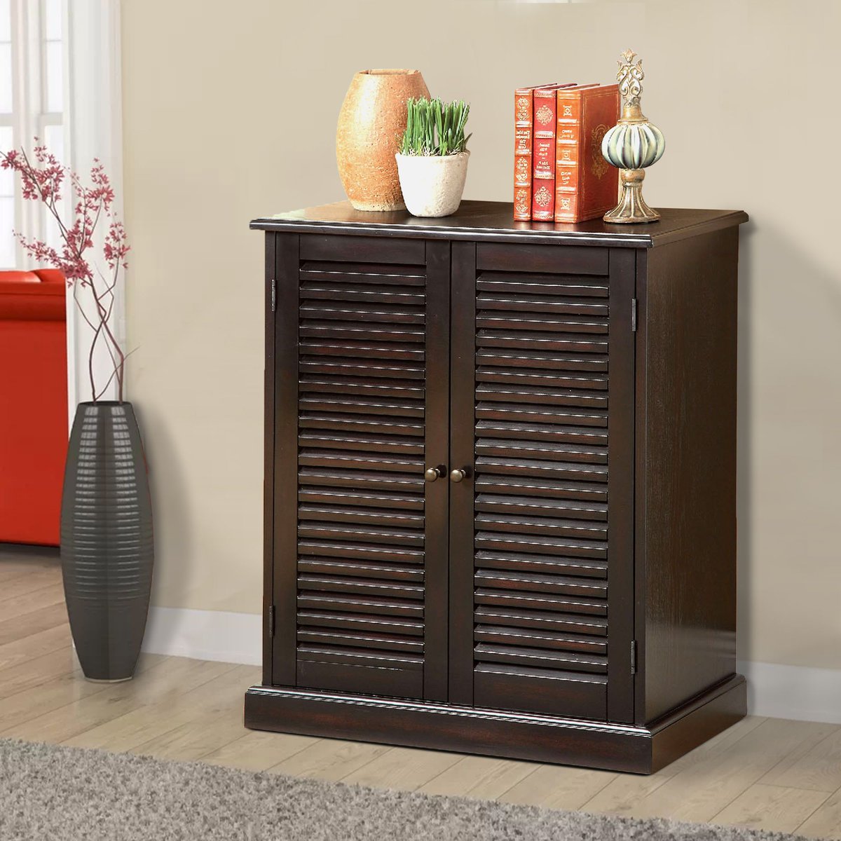 theurbanport's tweet image. Organize all your favorite footwear in style with this beautiful shoe cabinet. 

Shop Now: buff.ly/cSoPWTy 

#ShoeStorage #HomeOrganization #InteriorDesign #StylishStorage #EntrywayDecor #Furniture #Footwear #HomeImprovement #StorageSolutions