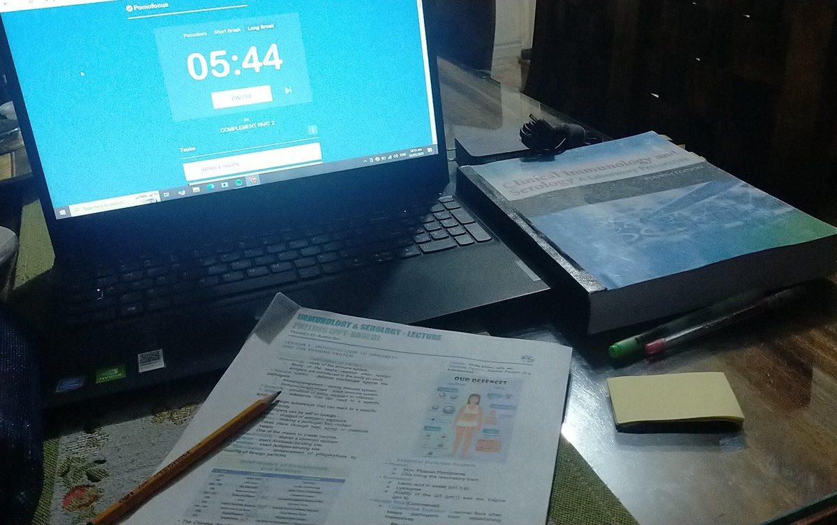 nanasami_'s tweet photo. just finished my 4th hour of studying (cramming) and im taking a breakkkk ,,,, it's currently 12 : 13 am 💤 https://t.co/xfRkTpXlb5