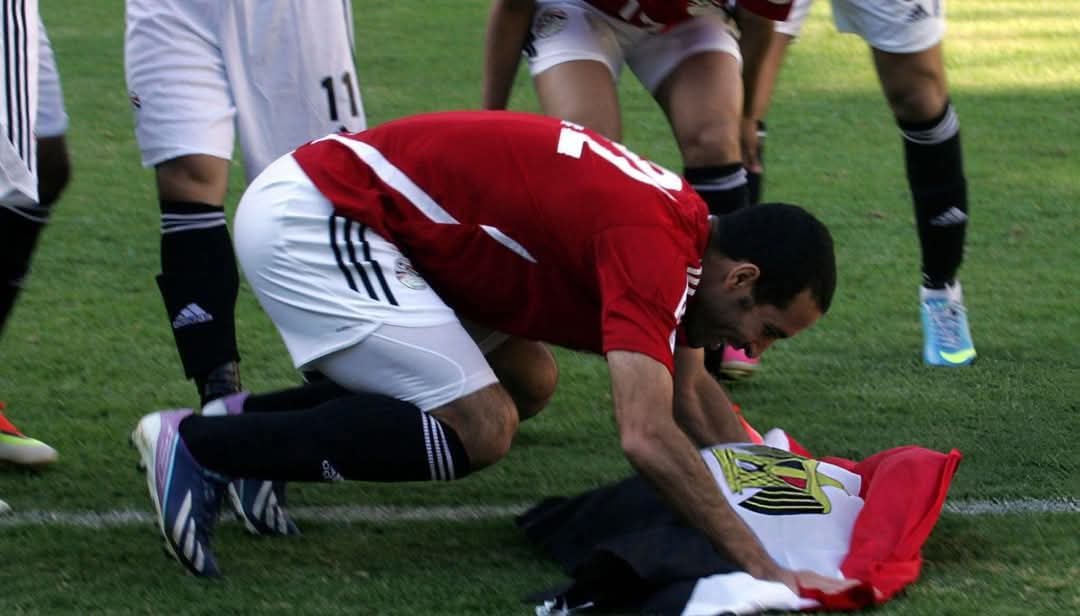 omarsafwat662's tweet image. حبيبي لو زعلان ، البحر هناك مليان .. اشرب علي قد ما تقدر ، اشرب حبه كمان 😎😍