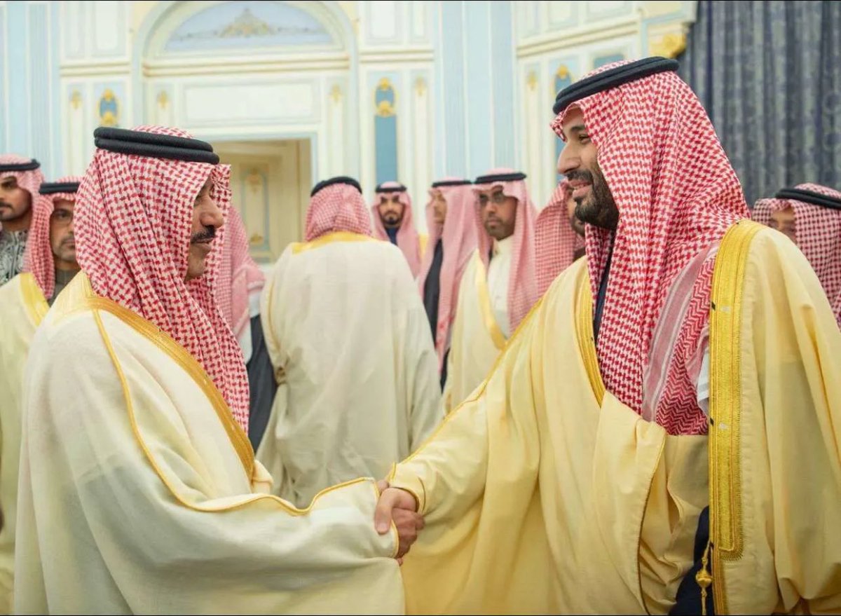 تشرفت ليلة البارحة بالسلام على سيدي صاحب السمو الملكي الأمير محمد بن سلمان بن عبدالعزيز #ولي_العهد رئيس مجلس الوزراء حفظه الله ورعاه وتهنئته بشهر #رمضان المبارك .