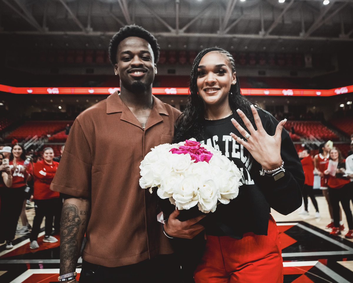 LadyRaiderWBB's tweet photo. Isssaaa wifeeee 💍

Congratulations to Lady Raider, Jordyn Merritt, and her fiancé, Robert Wooten, who is a former Red Raider football player! 

#WreckEm https://t.co/FF0BCzRAJe