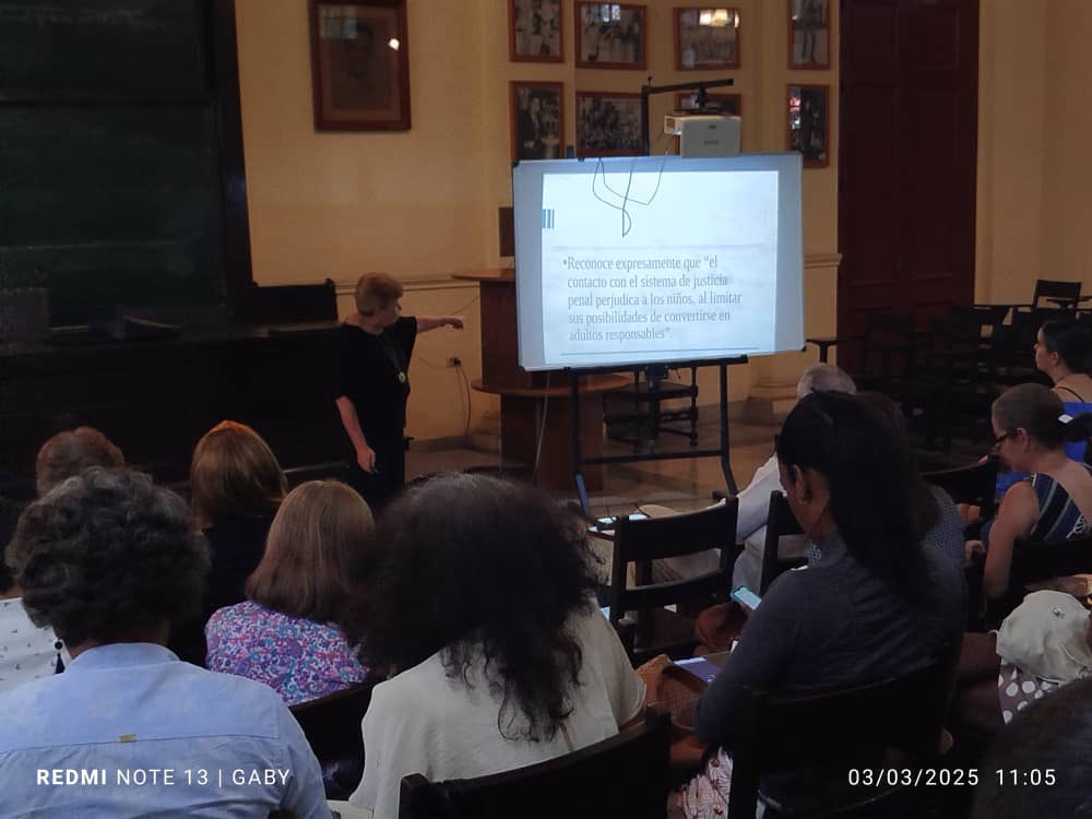 Facultad de Derecho, UH (@derechouh) on Twitter photo Sobre la justicia restaurativa para las personas menores de edad, nos llama a reflexionar, la Dra. Aida Kemelmajer de Carlucci, en la mañana de hoy en el Anfiteatro de la Facultad de Derecho de la <a href="/UdeLaHabana/">Universidad de La Habana</a>
<a href="/LexFeu/">FEU-LEX</a> <a href="/nicado3/">Miriam Nicado</a> <a href="/UNICEFCuba/">UNICEF Cuba</a> <a href="/UNJCuba/">Unión Nacional de Juristas de Cuba</a> <a href="/FGR_Cuba/">Fiscalía de Cuba</a> <a href="/TSupremoCU/">TSupremoCU</a> Sobre la justicia restaurativa para las personas menores de edad, nos llama a reflexionar, la Dra. Aida Kemelmajer de Carlucci, en la mañana de hoy en el Anfiteatro de la Facultad de Derecho de la <a href="/UdeLaHabana/">Universidad de La Habana</a>
<a href="/LexFeu/">FEU-LEX</a> <a href="/nicado3/">Miriam Nicado</a> <a href="/UNICEFCuba/">UNICEF Cuba</a> <a href="/UNJCuba/">Unión Nacional de Juristas de Cuba</a> <a href="/FGR_Cuba/">Fiscalía de Cuba</a> <a href="/TSupremoCU/">TSupremoCU</a>