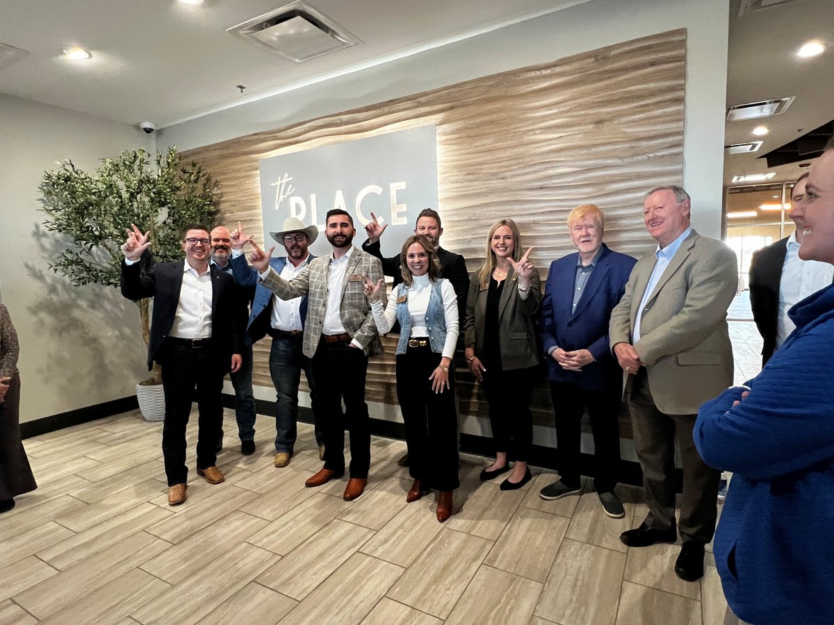 Congratulations to our friends at BentOak Capital on the opening of their new office at 5107 82nd Street here in Lubbock! We loved seeing your beautiful new space at your ribbon-cutting event last week. The Lubbock community is lucky to have you!