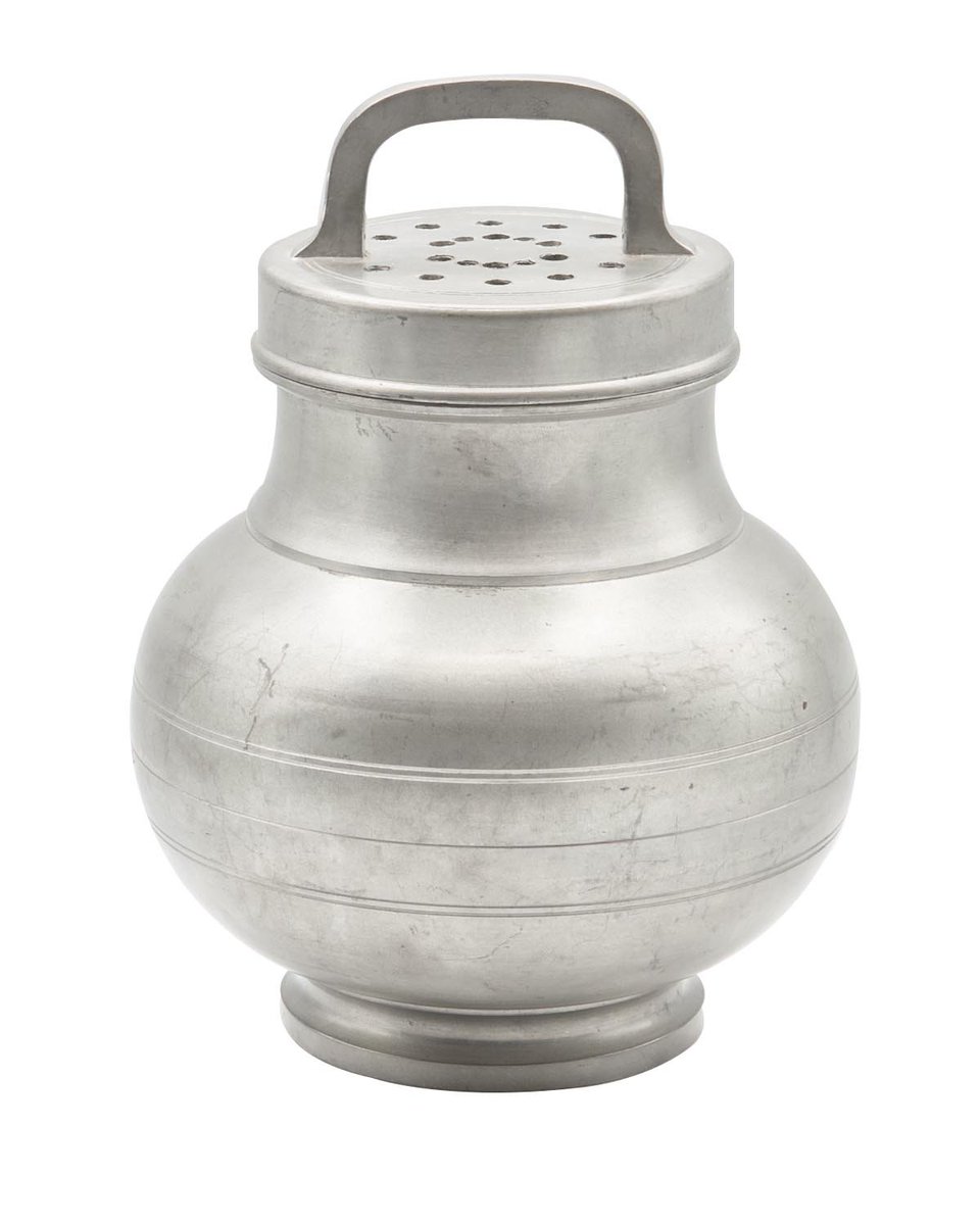 What is/was the function of this container? Register for A Night at the Museum talk Mar 12 5:00 PM to find out the answer tinyurl.com/MAMM2025
#mcgillcrowdfunding