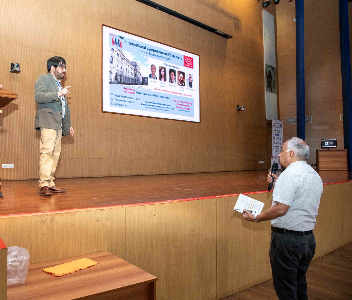 andrecobb's tweet image. Had a wonderful time at the Indian Peptide Society meeting. Shamelessly sharing this photo of my last slide advertising our Sep 1-3rd foldamers meeting in London. Please do sign up and come along! foldamers2025.com #realtimechem