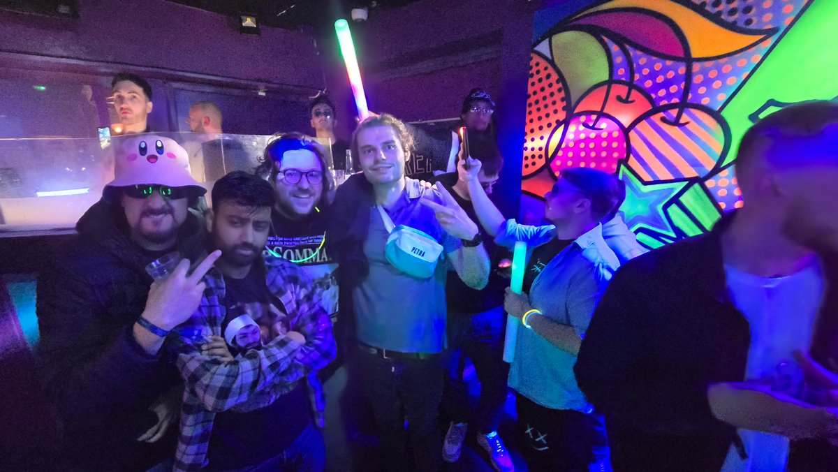 Fat Clouds tweet media