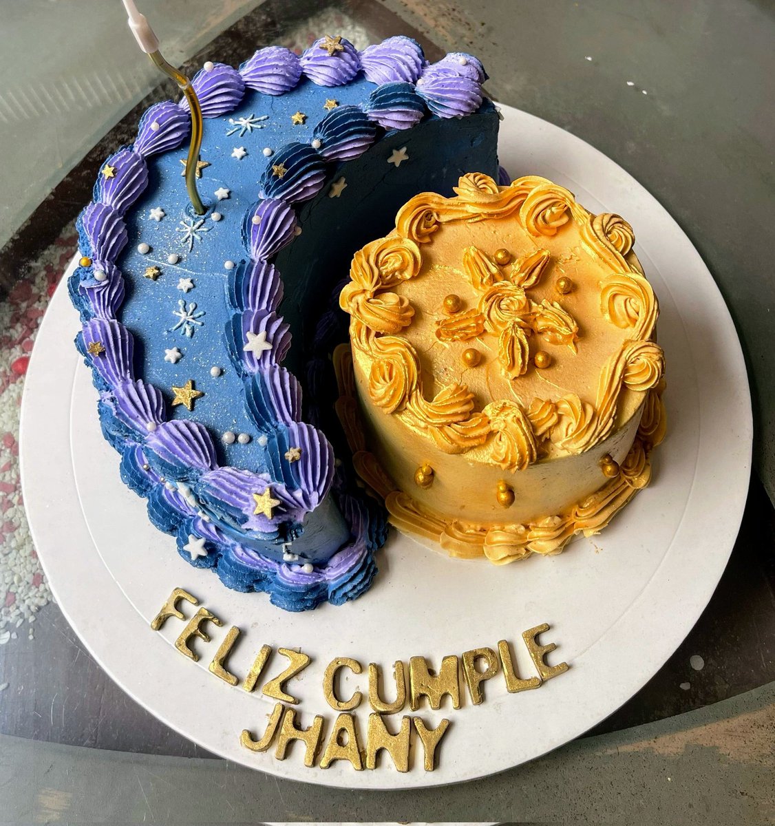 q nadie sepa q mí torta es por jungkook y jimin