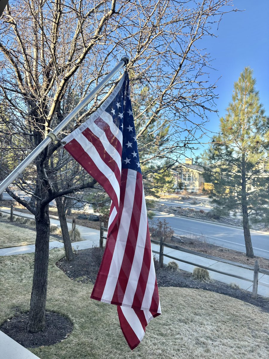 <a href="/ALadyNamedKatie/">Katie</a> Good morning from the great state of OREGON 
🇺🇸☕️🇺🇸 Do you follow others back ⁉️