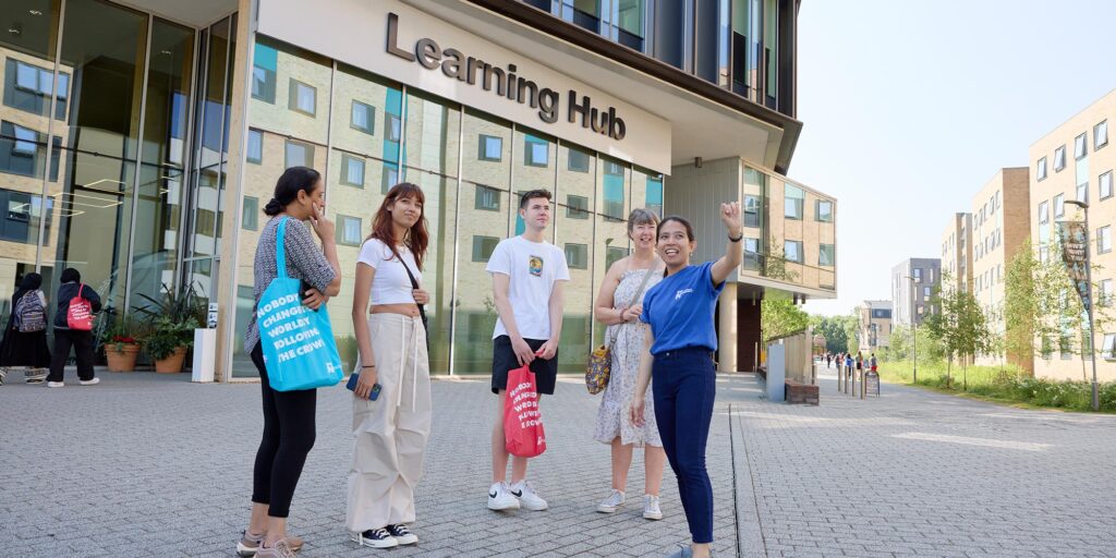 Our next Discovery Day takes place on 22 March. If you've applied to study with us, come along and deep dive into your subject, meet your new flatmates, and get uni ready. 

Find out more: ow.ly/lYeF50V9f06

#UON #DiscoveryDays #Northampton