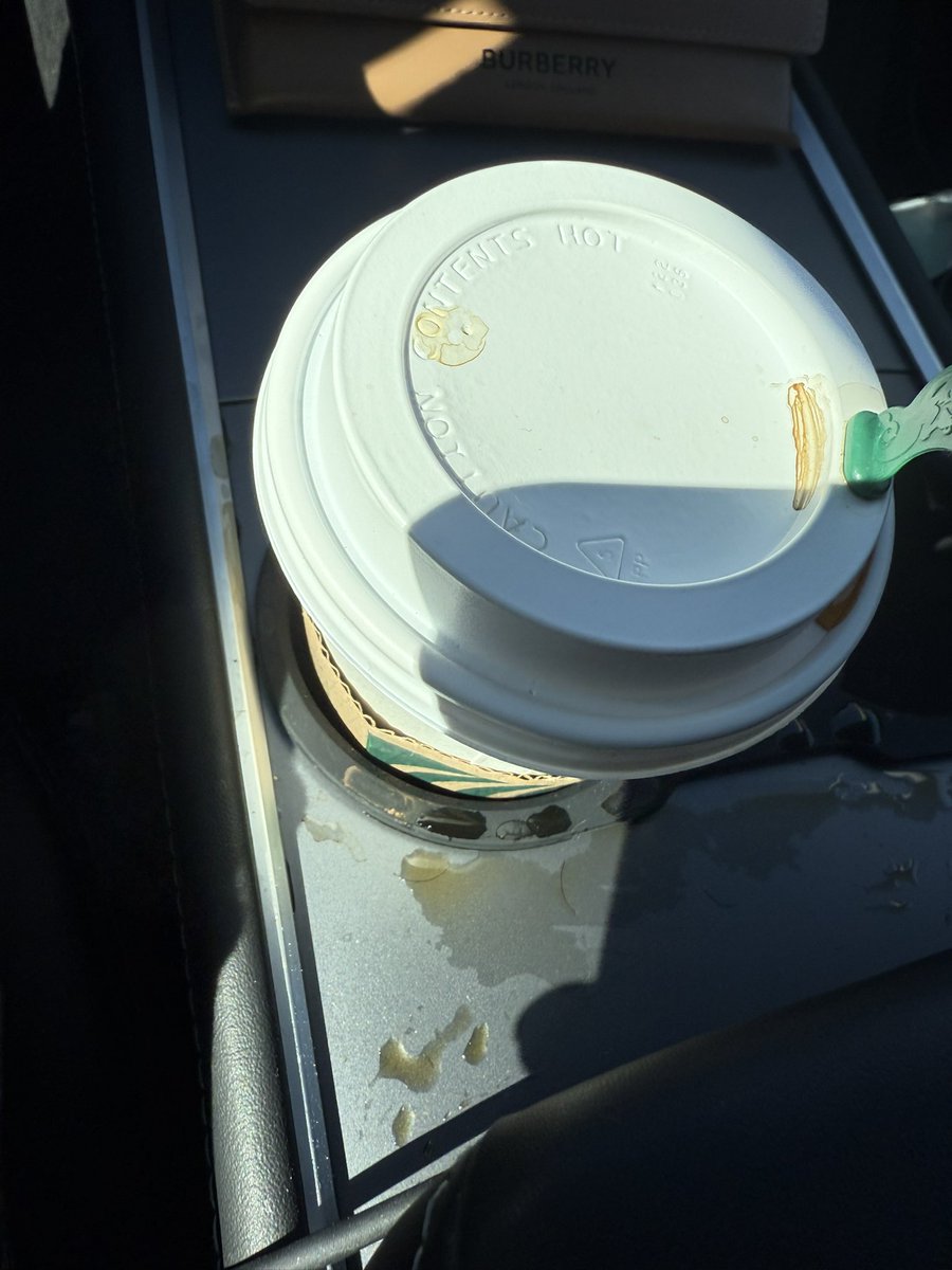 SainathYedla's tweet photo. Hey @Starbucks , your cups have some serious spilling issues—making a mess all over my car! Hope you can fix this. #SpillProofPlease https://t.co/orAjmHmSsP