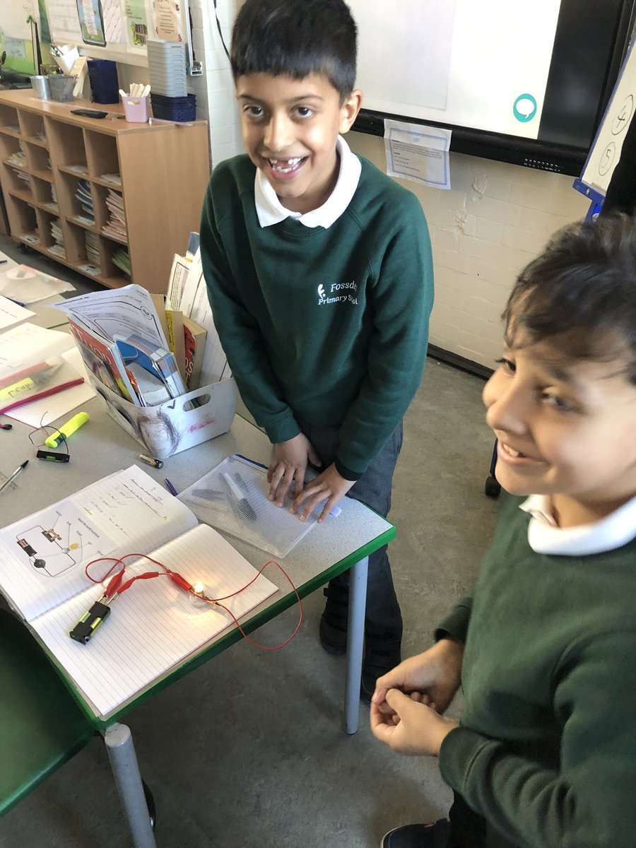 Teamwork at its best in Science this afternoon! We’ll done Year 4! 
<a href="/FossdeneSchool/">Fossdene Primary School</a>
