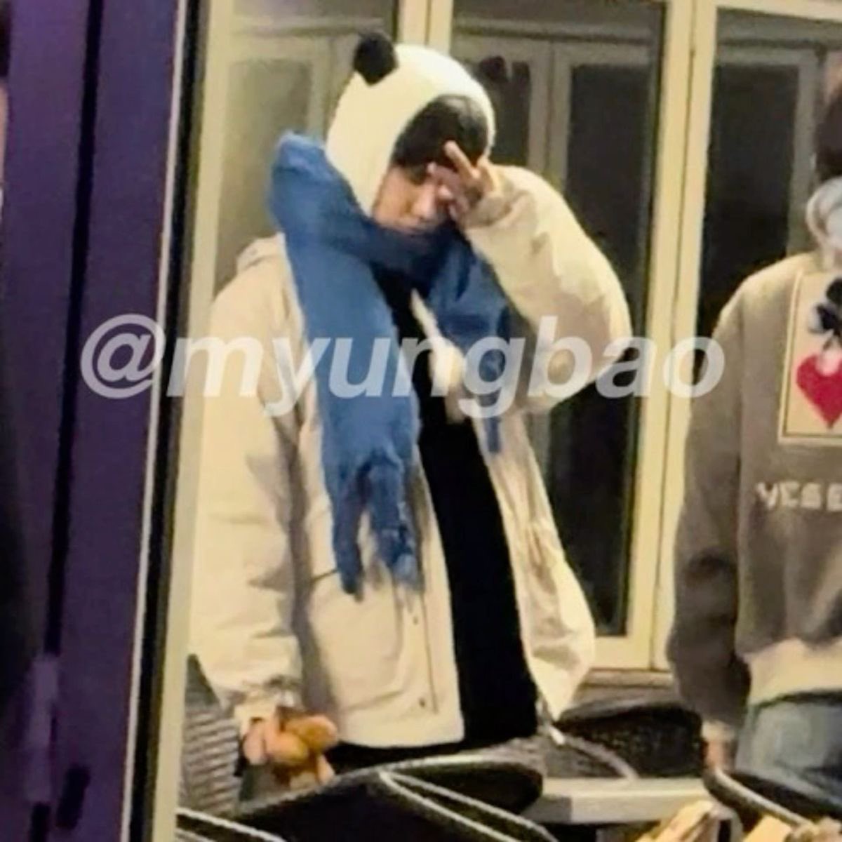 부비적..부비적