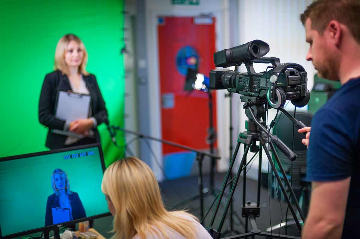 Looking for a new #business location?

Our #workspaces will help your #business flourish.

From our fully equipped #meetingrooms, to our all-inclusive facilities &amp; high-speed Wi-fi, it’s the perfect place to be productive!

bit.ly/marble-hall