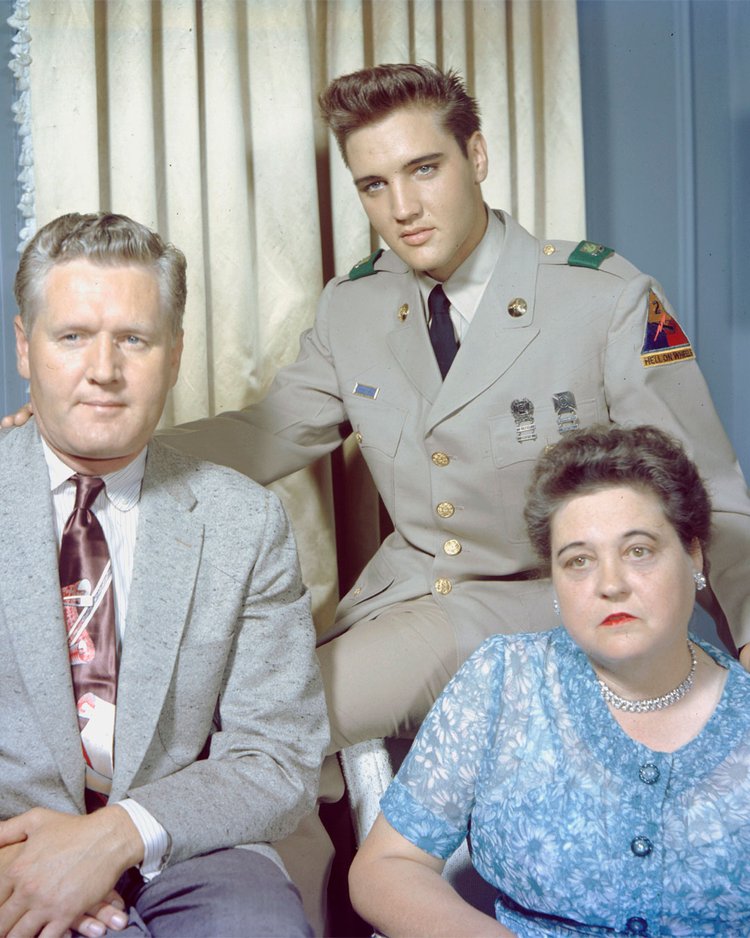 Elvis Presley tweet media
