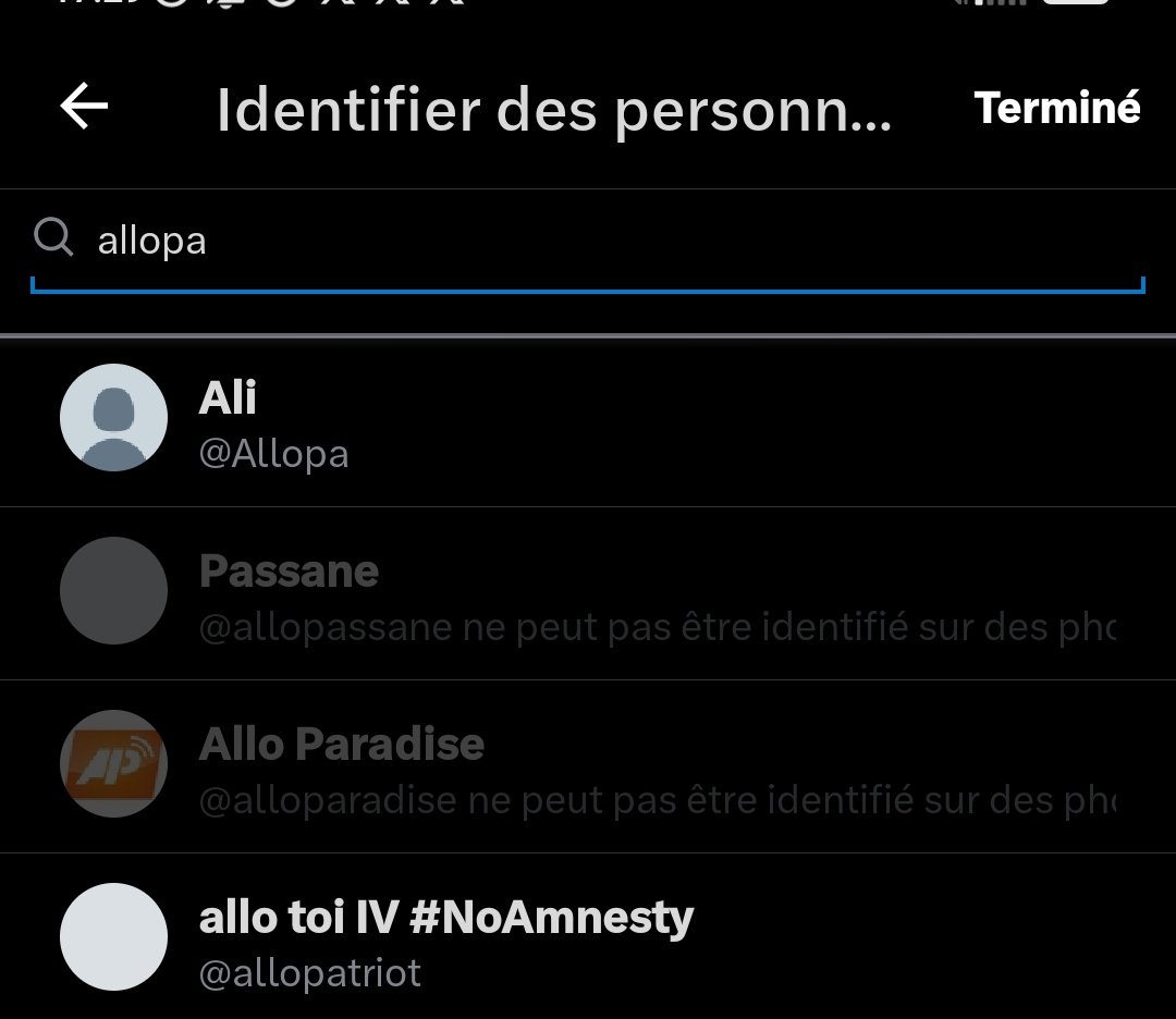 _4LphaDr3w's tweet image. En bonus on peut même pas les id sur les photos / captures 
Des vrais arnaqueurs. 
 Faites attention à vous les amis ! 
#alloparadise #psnetwork #PlayStation #psnplus #cartespsn