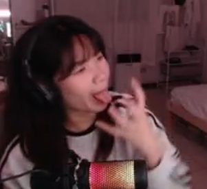 DeathlessXD's tweet photo. @tinapahy https://t.co/IWulKkGusZ