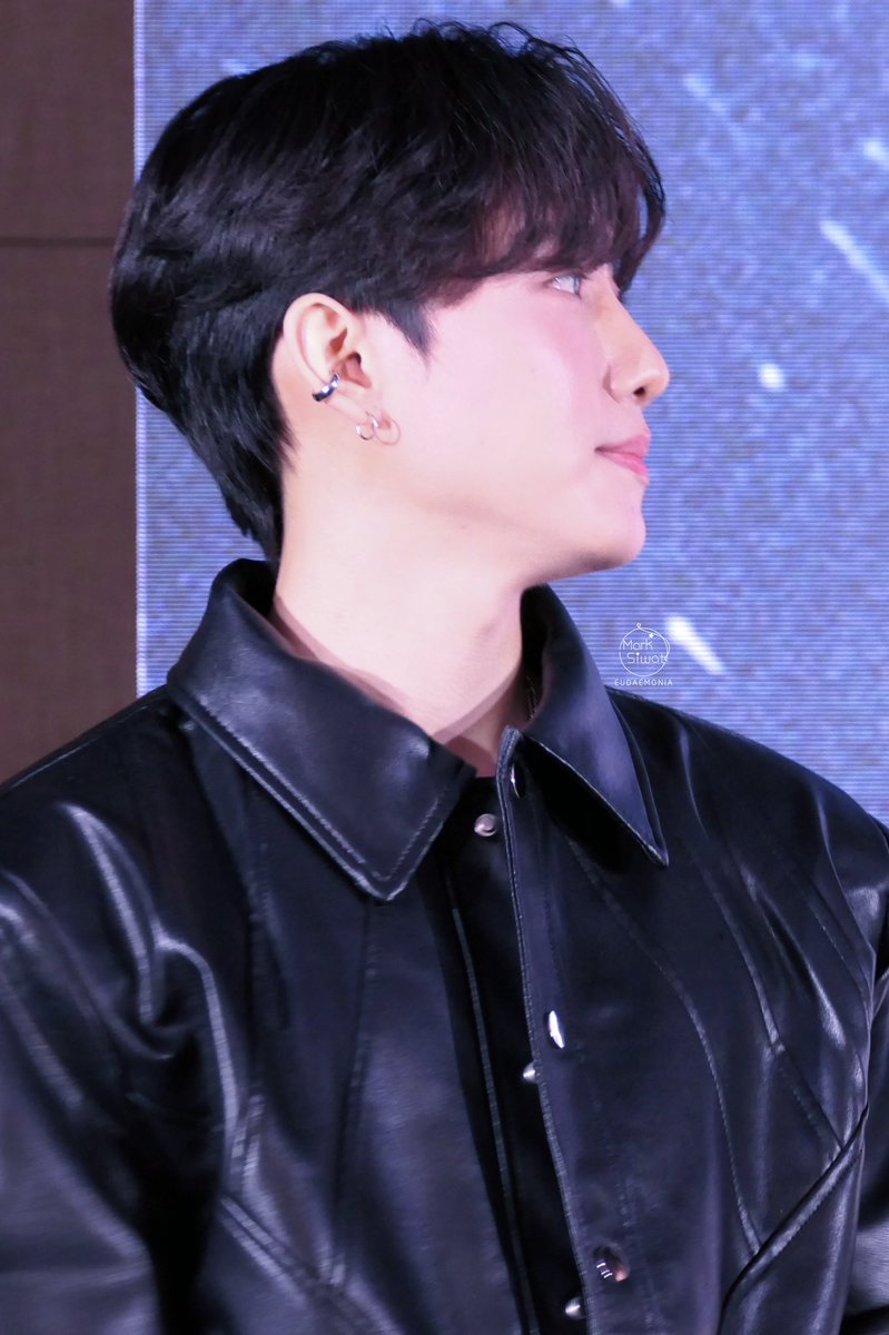 eudaemonia0330's tweet photo. 250301  #YinWarKingCardFMinSG 
Hey ~~~ 

#Marksiwat 
#มาร์คศิวัช
#MSIWAT @Siwat666666 https://t.co/TEkLMQKRl2
