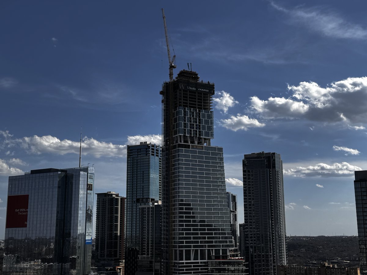 Welcome to Austin, builders! 👷‍♂️

Some of the best minds in construction are here this week for #MCAA and #BuiltWorlds! Have a fantastic time.

Enjoy the pictures one of our own took while in Austin recently!

#PowerToTheTrade