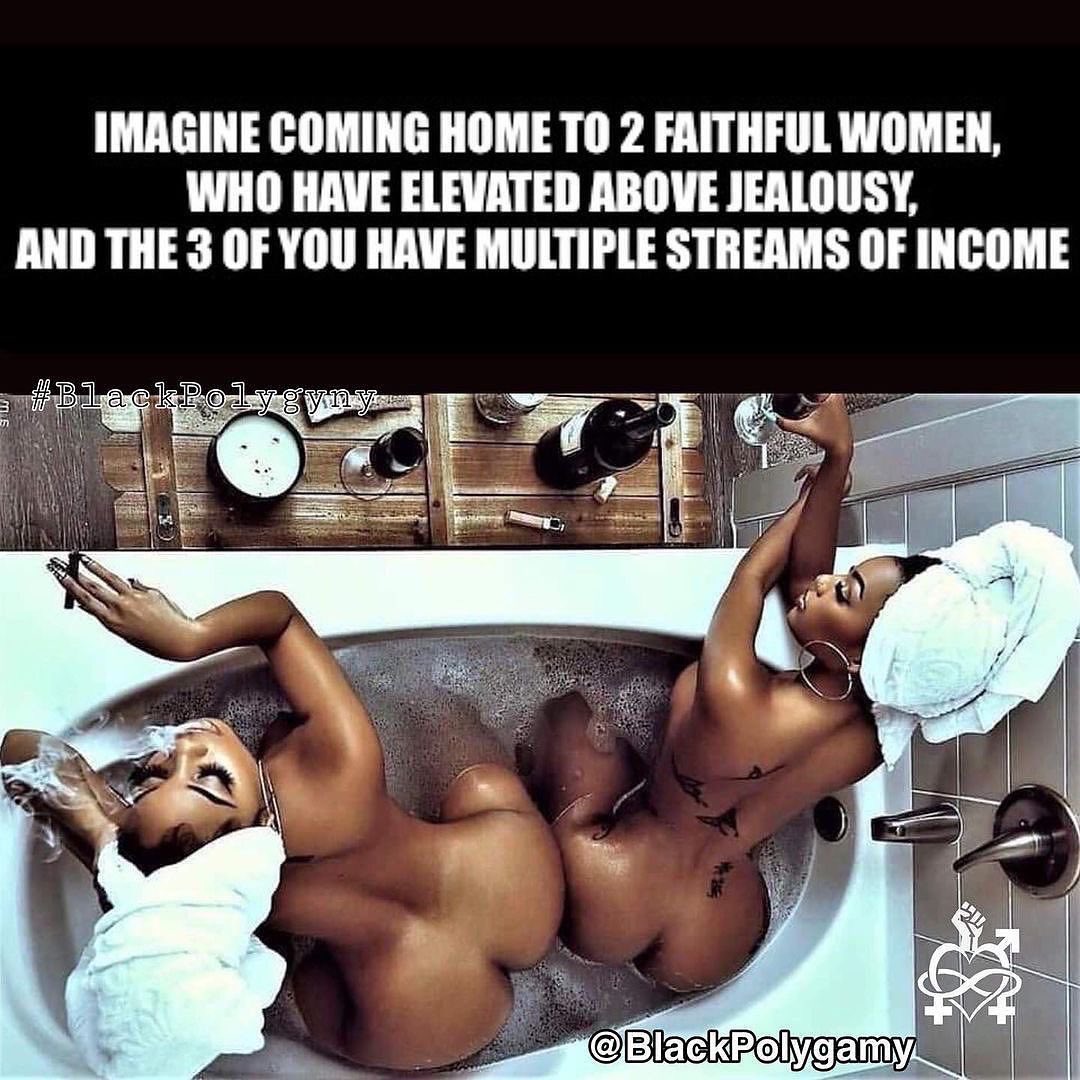 BlackPolygamy's tweet image. 💞 #SisterWife #Wifey