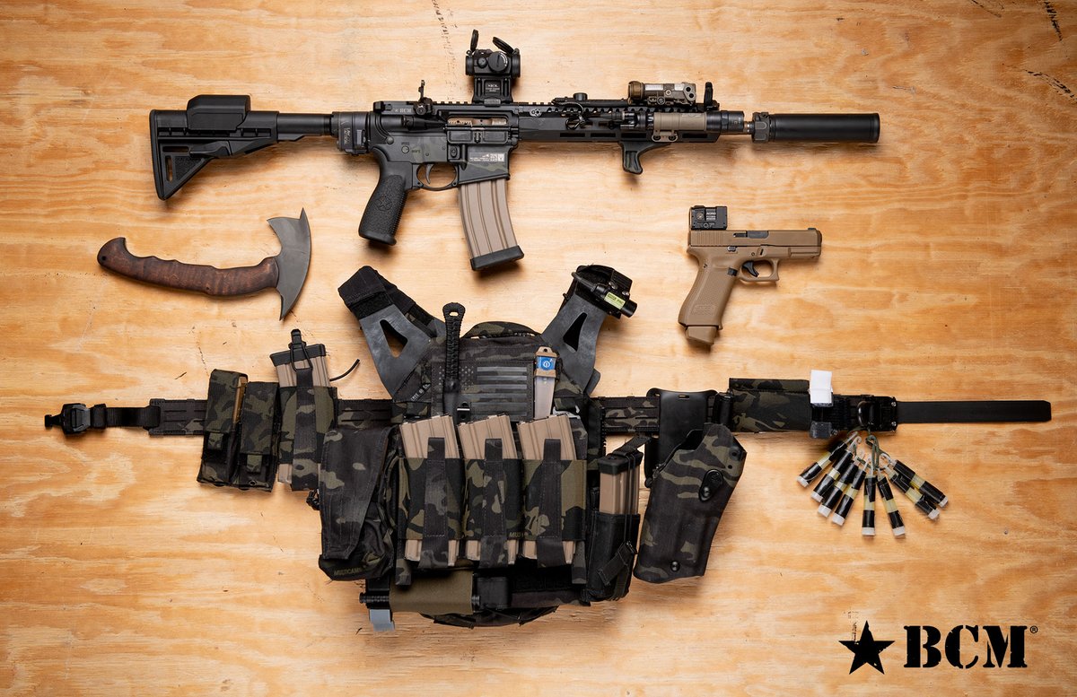 Mod 3 stock, Mod 4 pistol grip, and A/T optic mounts.