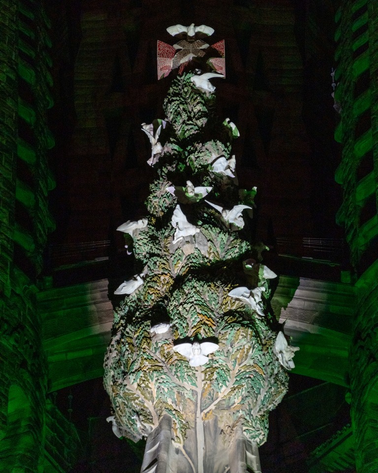 sagradafamilia's tweet photo. L'arbre de la vida està representat per un #xiprer.

El árbol de la vida está representado por un #ciprés. 

The Tree of Life is represented by a #cypress. https://t.co/JfIfyn7tPG