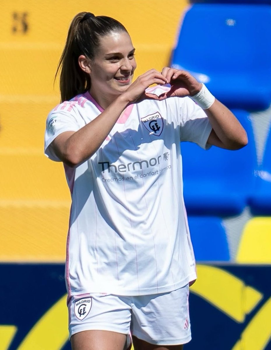 𝐊𝐀𝐙¹⁸ tweet media