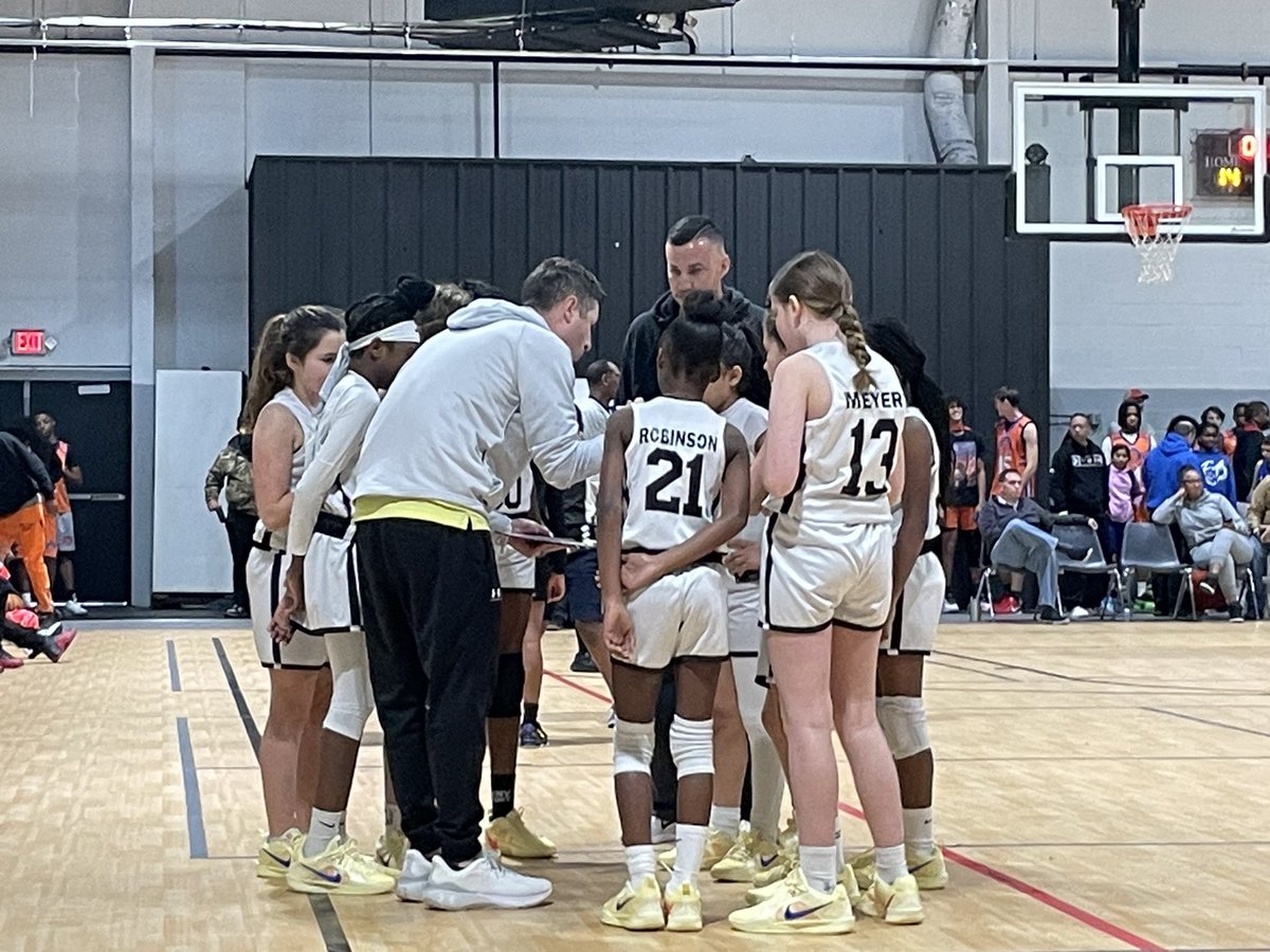 Drew Brady (@drew_brady4) on Twitter photo A chapter of a new group of girls(class of β32)started this past weekend. Showed how to handle adversity on Saturday and came back Sunday to win 3 games π !!
This team is special! Long journey ahead but it will be rewarding!
<a href="/jtown_wbb/">Jefferson Lady Dragons Basketball</a> <a href="/SEUnited_Elite/">Southeast United McGraw</a> A chapter of a new group of girls(class of β32)started this past weekend. Showed how to handle adversity on Saturday and came back Sunday to win 3 games π !!
This team is special! Long journey ahead but it will be rewarding!
<a href="/jtown_wbb/">Jefferson Lady Dragons Basketball</a> <a href="/SEUnited_Elite/">Southeast United McGraw</a>