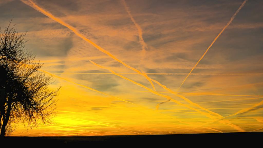 When does this Shit Stop? 
#Chemtrail